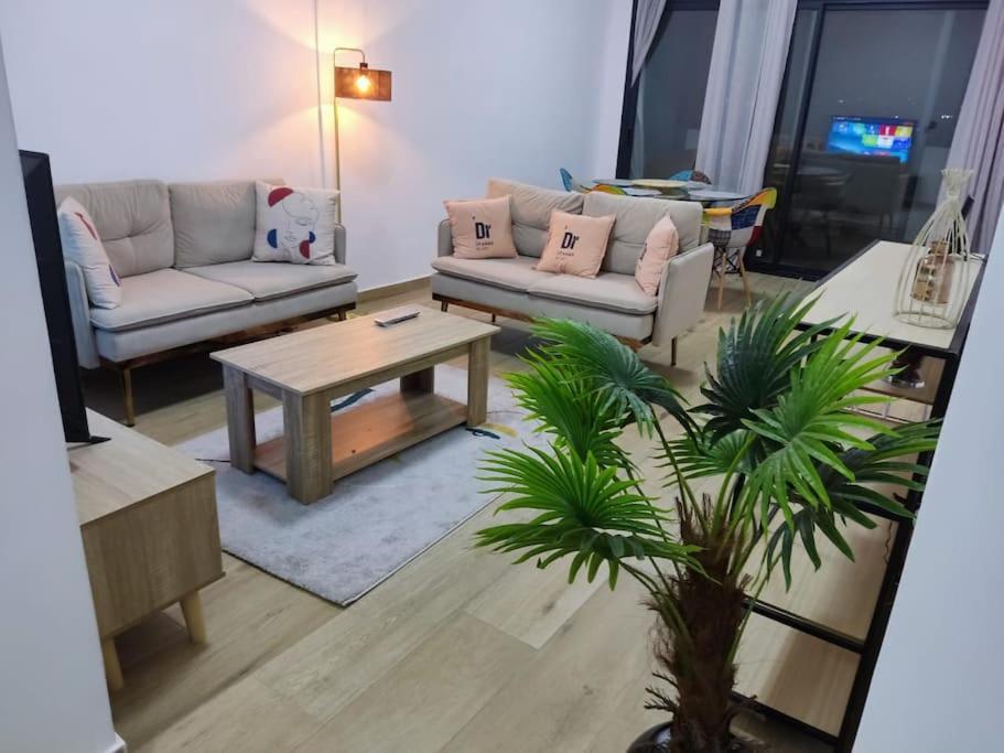 Superbe Appartement Avec Parking Gratuit Et Garde Dakar Exterior photo